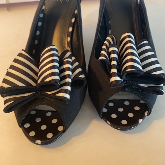 Black wedges - Picture 2 of 5